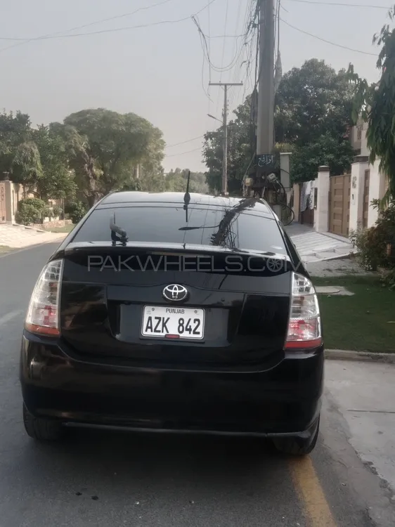 Toyota Prius 2008 for Sale in Lahore Toyota Prius 2008 for Sale in Lahore Image-5