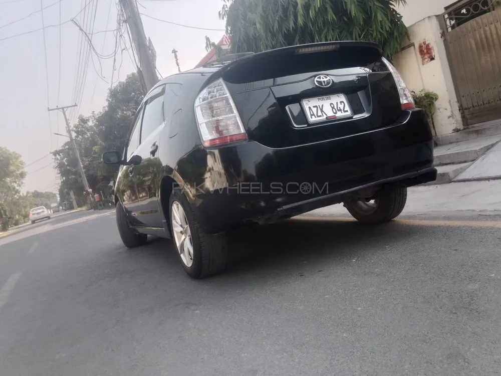 Toyota Prius 2008 for Sale in Lahore Toyota Prius 2008 for Sale in Lahore Image-7