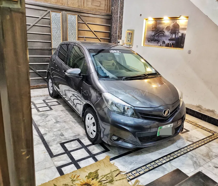 Toyota Vitz 2012 for Sale in Sargodha Toyota Vitz 2012 for Sale in Sargodha Image-20