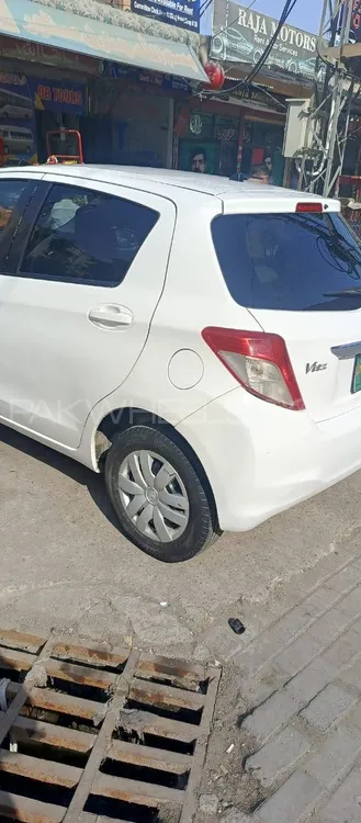 Toyota Vitz 2013 for Sale in Rawalpindi Toyota Vitz 2013 for Sale in Rawalpindi Image-4