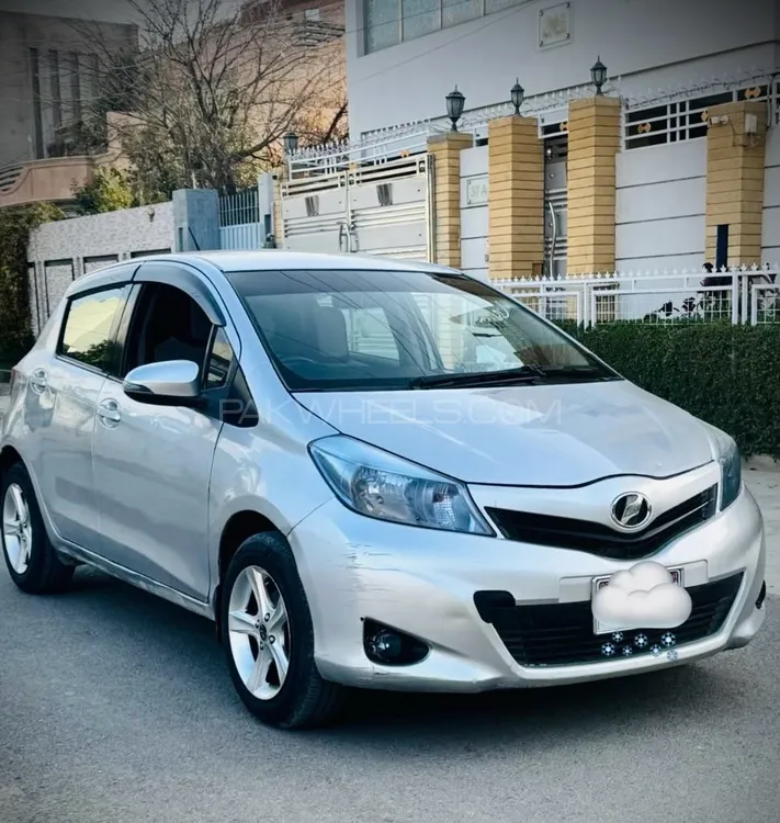 Toyota Vitz 2011 for Sale in Quetta Toyota Vitz 2011 for Sale in Quetta Image-1