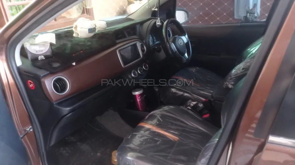 Toyota Vitz 2011 for Sale in Mardan Toyota Vitz 2011 for Sale in Mardan Image-6