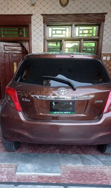 Toyota Vitz 2011 for Sale in Mardan Toyota Vitz 2011 for Sale in Mardan Image-1