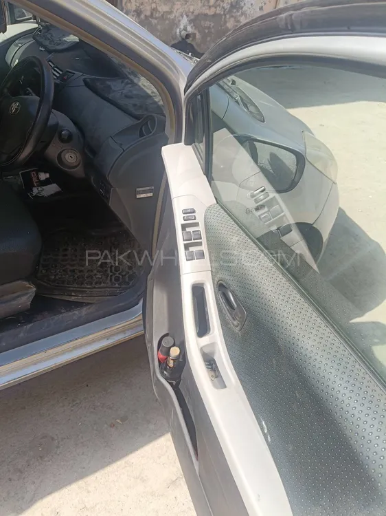 Toyota Vitz 2007 for Sale in Peshawar Toyota Vitz 2007 for Sale in Peshawar Image-6