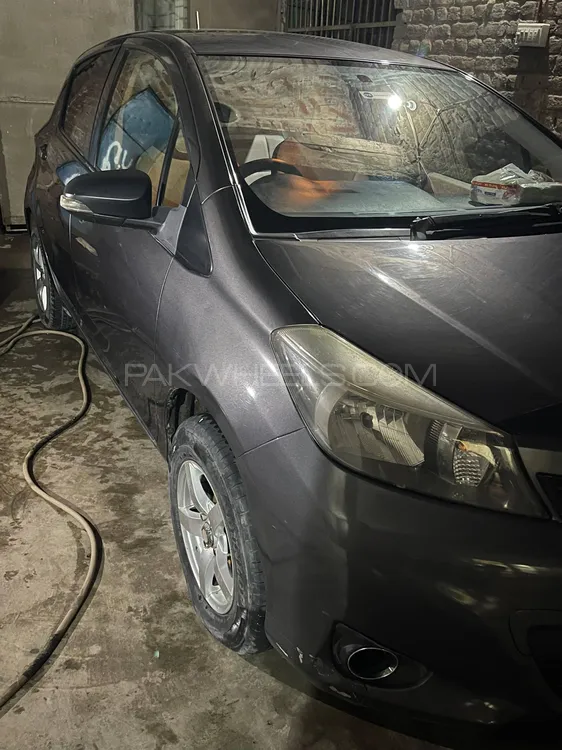 Toyota Vitz 2012 for Sale in Sialkot Toyota Vitz 2012 for Sale in Sialkot Image-2
