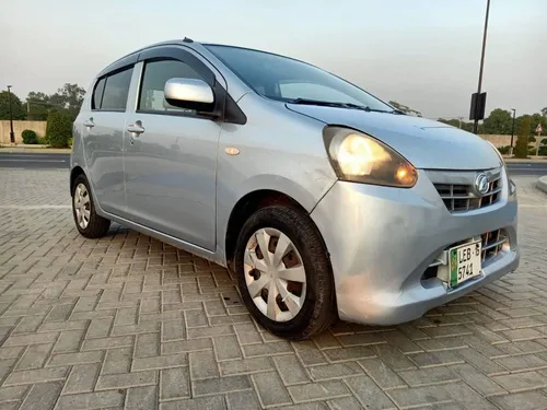 Daihatsu Mira ES 2013
