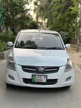 FAW V2 VCT-i 2018