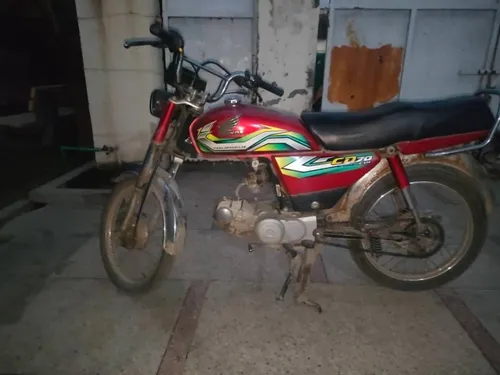 Honda CD 70 2023