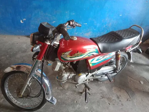 Honda CD 70 2024