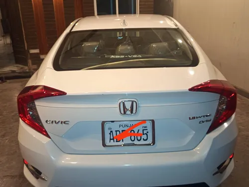 Honda Civic Oriel 1.8 i-VTEC CVT 2021