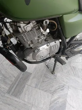 Suzuki GS 150 2013