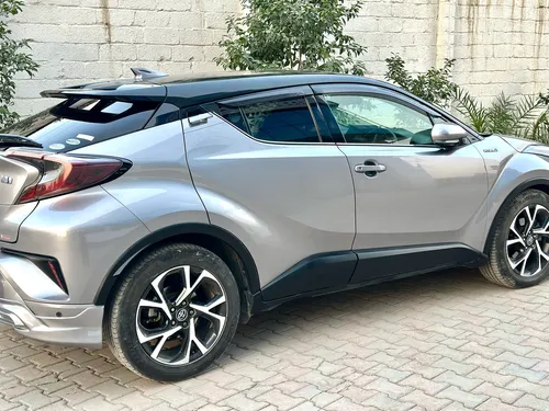 Toyota C-HR G-LED 2017