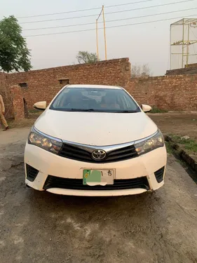 Toyota Corolla Altis Automatic 1.6 2015