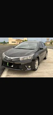 Toyota Corolla Altis Grande CVT-i 1.8 2015