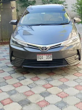 Toyota Corolla Altis Grande CVT-i 1.8 2019