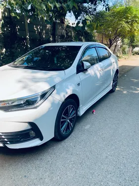 Toyota Corolla Altis Grande CVT-i 1.8 2019