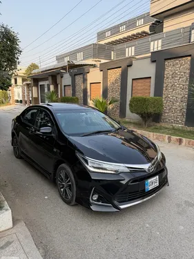Toyota Corolla Altis Grande X CVT-i 1.8 Black Interior 2022