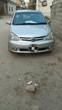 Toyota Platz F 1.3 2004