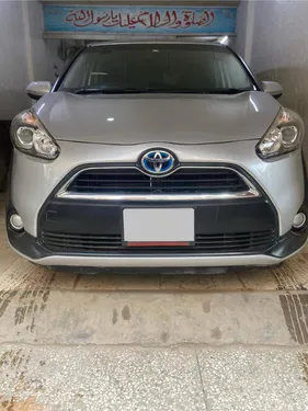 Toyota Sienta 2016