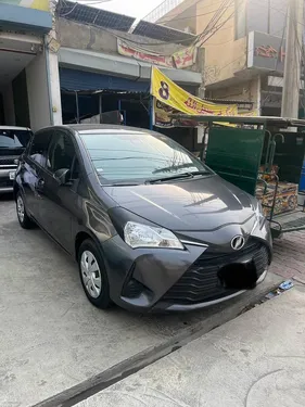 Toyota Vitz F 1.0 2017