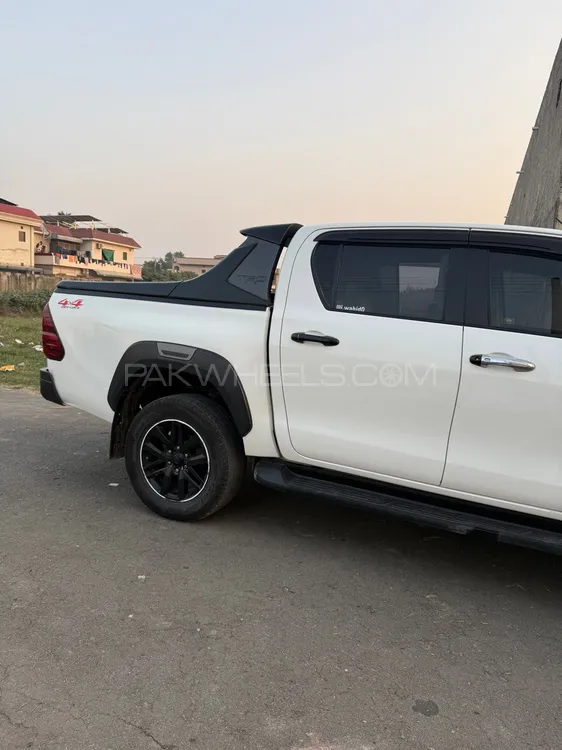 Toyota Hilux 2020 for Sale in Gujranwala Toyota Hilux 2020 for Sale in Gujranwala Image-3