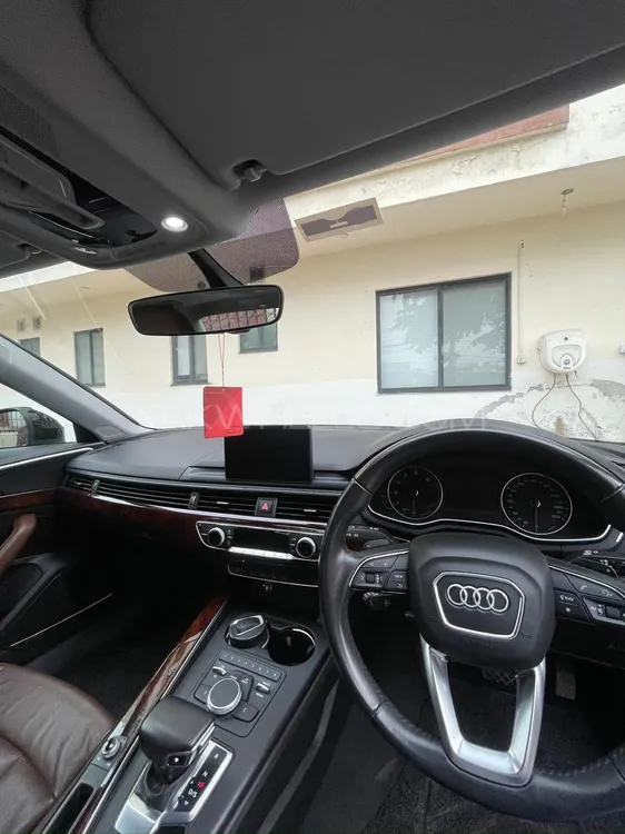 Audi A4 2018 for Sale in Gujranwala Audi A4 2018 for Sale in Gujranwala Image-5