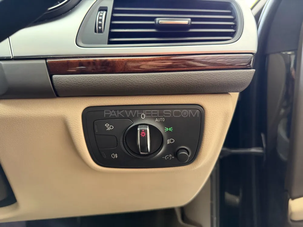 Audi A6 2015 for Sale in Karachi Audi A6 2015 for Sale in Karachi Image-10