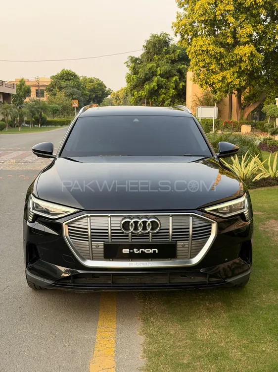 Audi e-tron 2022 for Sale in Lahore Audi e-tron 2022 for Sale in Lahore Image-1