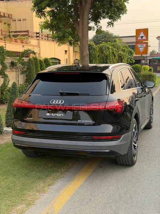 Audi e-tron 2022 for Sale in Lahore Audi e-tron 2022 for Sale in Lahore Image-5