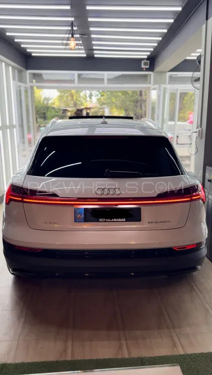 Audi e-tron 2020 for Sale in Abbottabad Audi e-tron 2020 for Sale in Abbottabad Image-9