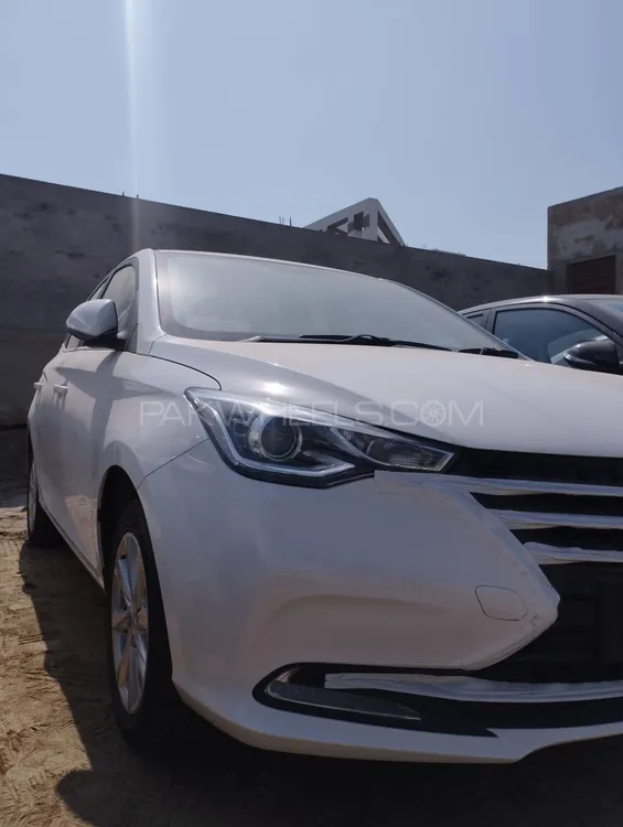 Changan Alsvin 2025 for Sale in Hyderabad Changan Alsvin 2025 for Sale in Hyderabad Image-2
