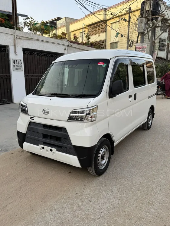 Daihatsu Hijet 2020 for Sale in Karachi Daihatsu Hijet 2020 for Sale in Karachi Image-3