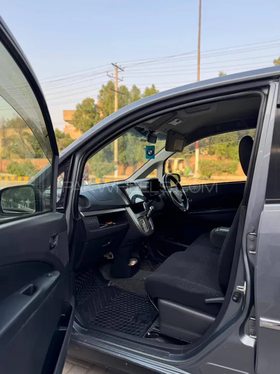 Daihatsu Move 2017 for Sale in Faisalabad Daihatsu Move 2017 for Sale in Faisalabad Image-9