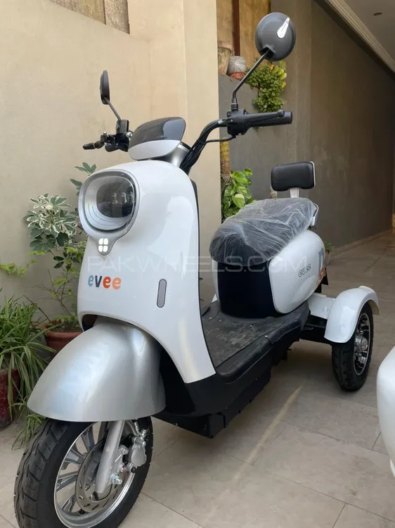 Evee Nisa 3W 2025 for Sale Image-1