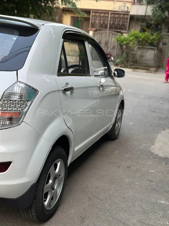 FAW V2 2018 for Sale in Lahore FAW V2 2018 for Sale in Lahore Image-5