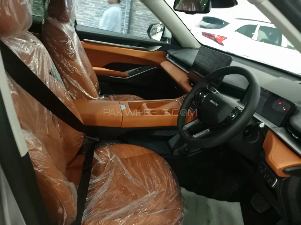 Haval H6 2025 for Sale in Lahore Haval H6 2025 for Sale in Lahore Image-5