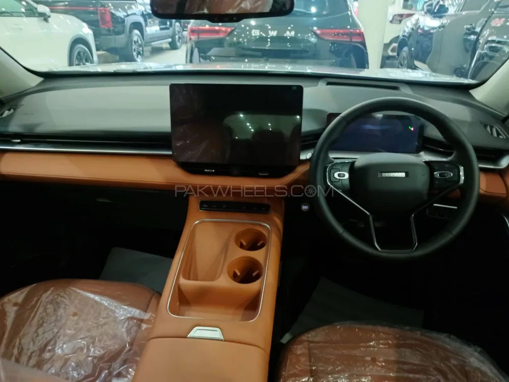 Haval H6 2025 for Sale in Lahore Haval H6 2025 for Sale in Lahore Image-9