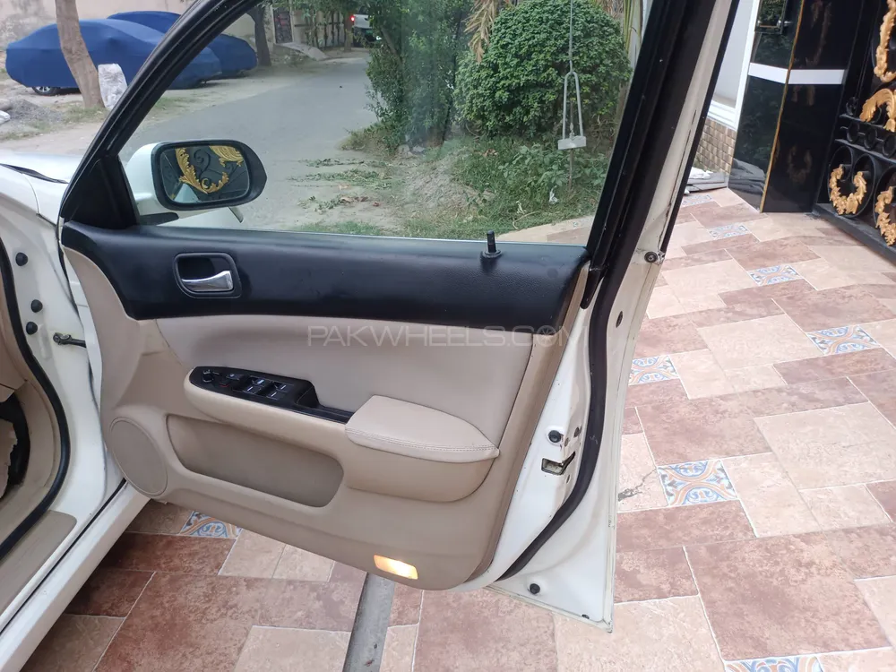 Honda Accord 2003 for Sale in Lahore Honda Accord 2003 for Sale in Lahore Image-11
