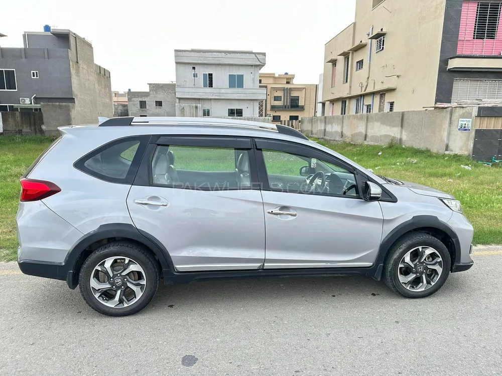 Honda BR-V 2020 for Sale in Gujranwala Honda BR-V 2020 for Sale in Gujranwala Image-9
