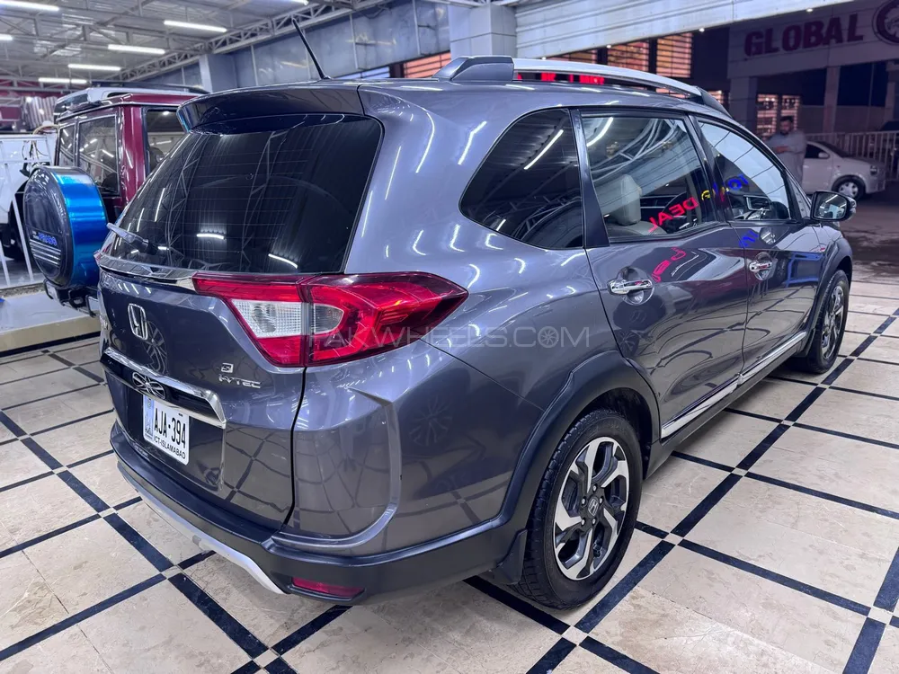 Honda BR-V 2017 for Sale in Peshawar Honda BR-V 2017 for Sale in Peshawar Image-6