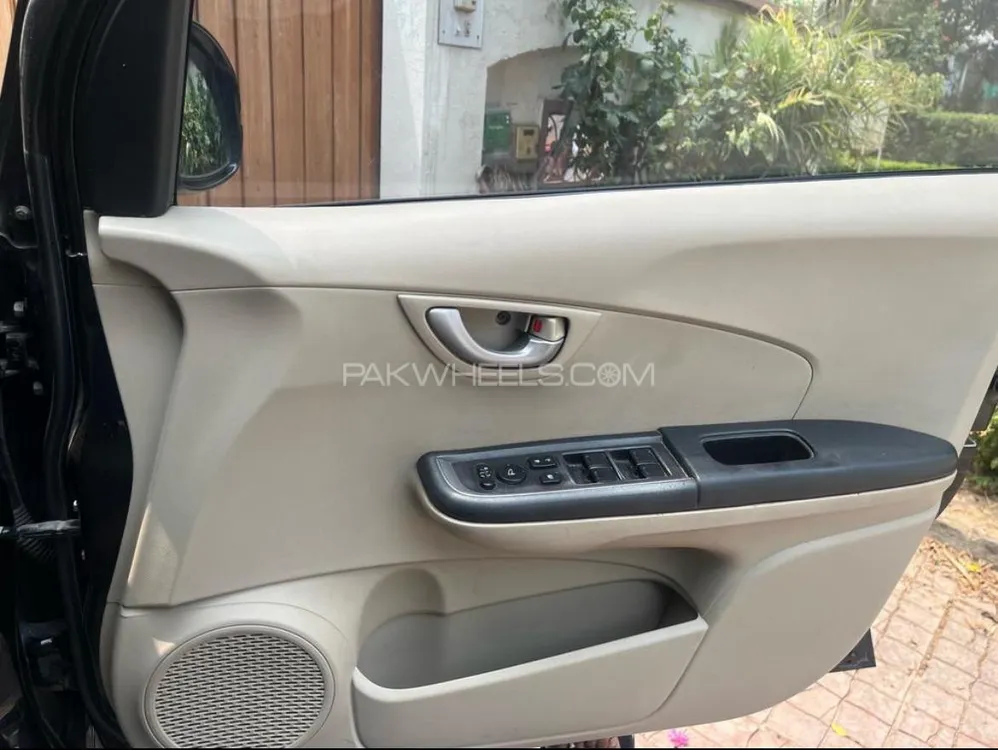 Honda BR-V 2018 for Sale in Islamabad Honda BR-V 2018 for Sale in Islamabad Image-11