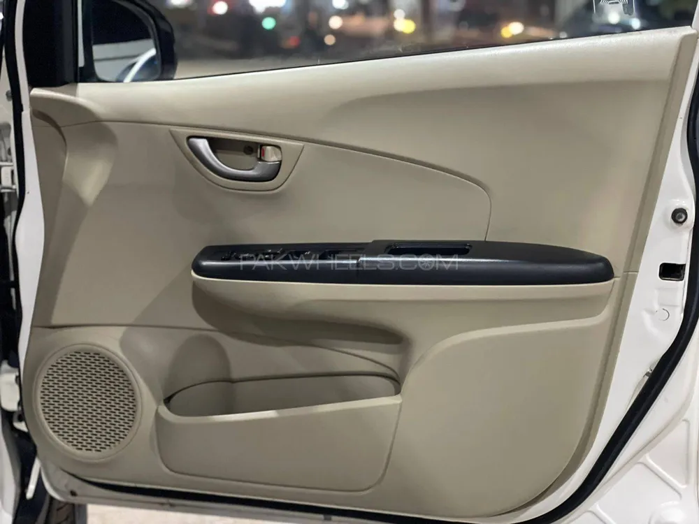 Honda BR-V 2021 for Sale in Gujranwala Honda BR-V 2021 for Sale in Gujranwala Image-11