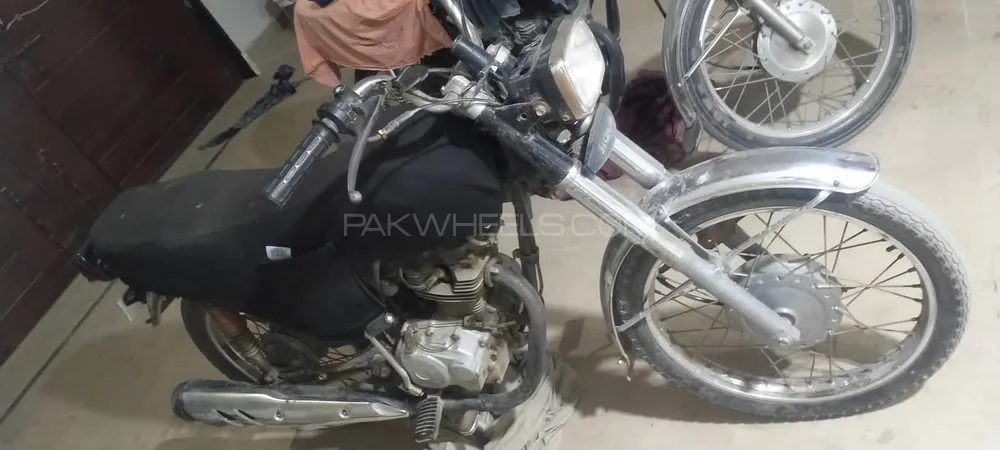 Honda CG 125 2017 for Sale Honda CG 125 2017 for Sale Image-4