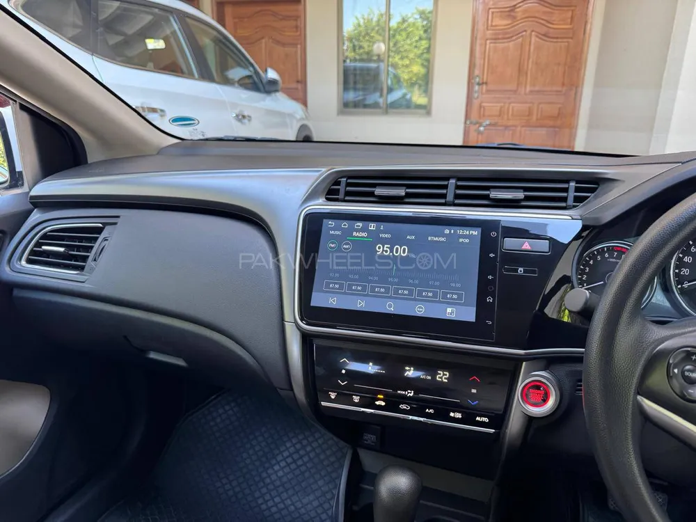Honda City 2022 for Sale in Islamabad Honda City 2022 for Sale in Islamabad Image-9