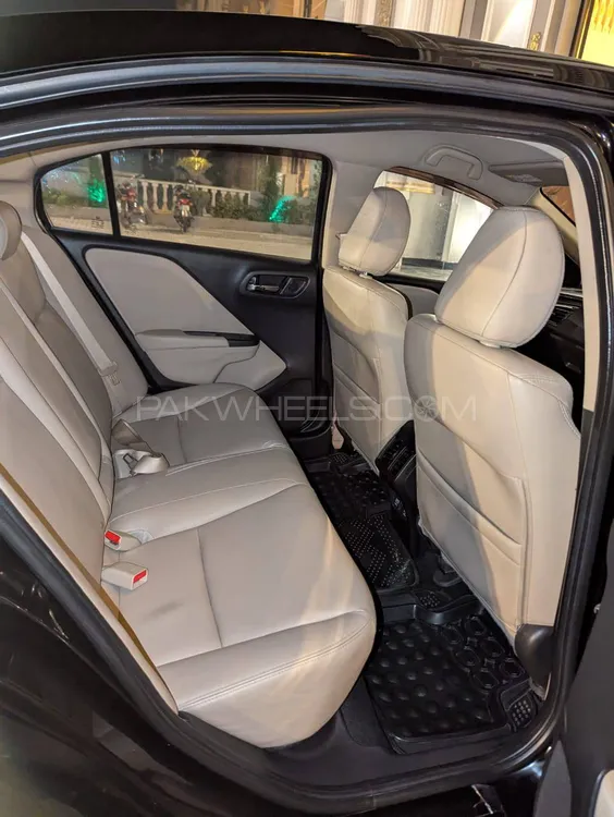Honda City 2022 for Sale in Lahore Honda City 2022 for Sale in Lahore Image-9
