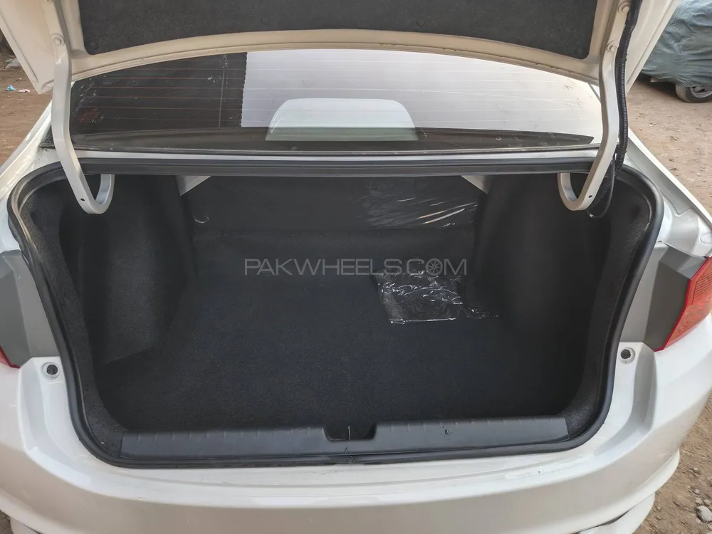 Honda City 2024 for Sale in Peshawar Honda City 2024 for Sale in Peshawar Image-7