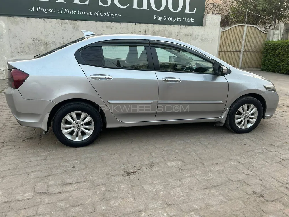 Honda City 2019 for Sale in Gujranwala Honda City 2019 for Sale in Gujranwala Image-13