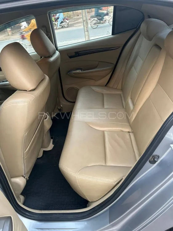 Honda City 2019 for Sale in Gujranwala Honda City 2019 for Sale in Gujranwala Image-17