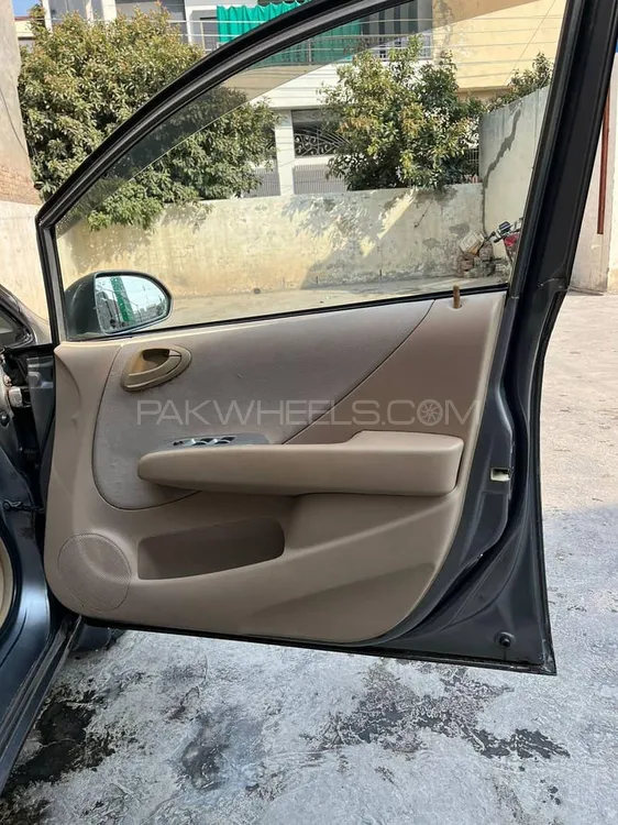 Honda City 2006 for Sale in Okara Honda City 2006 for Sale in Okara Image-8