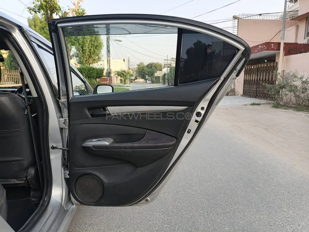 Honda City 2010 for Sale in Bahawalpur Honda City 2010 for Sale in Bahawalpur Image-9